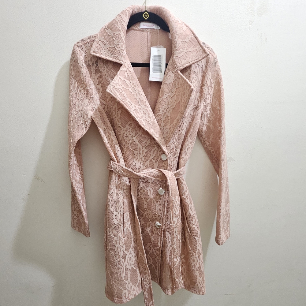 New with Tags ShoeDazzle Lace Trench Coat in color Misty Rose, size Medium